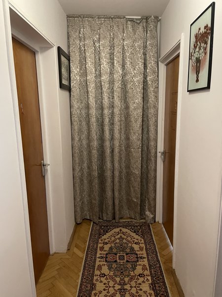 Militari, Uverturii,