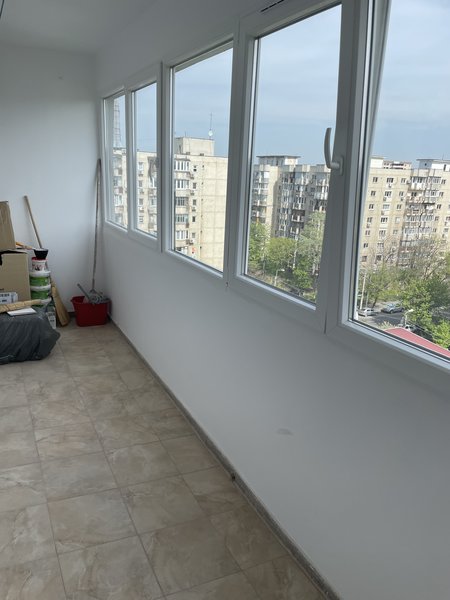 Militari, Uverturii,