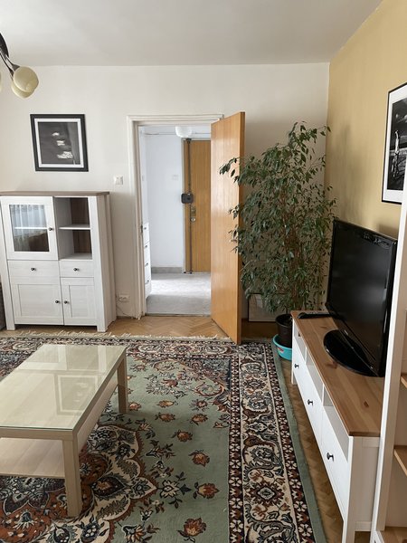 Militari, Uverturii,